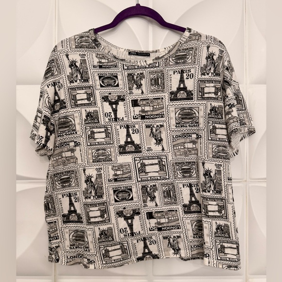 Zara Tops - Zara Monochrome Graphic Top